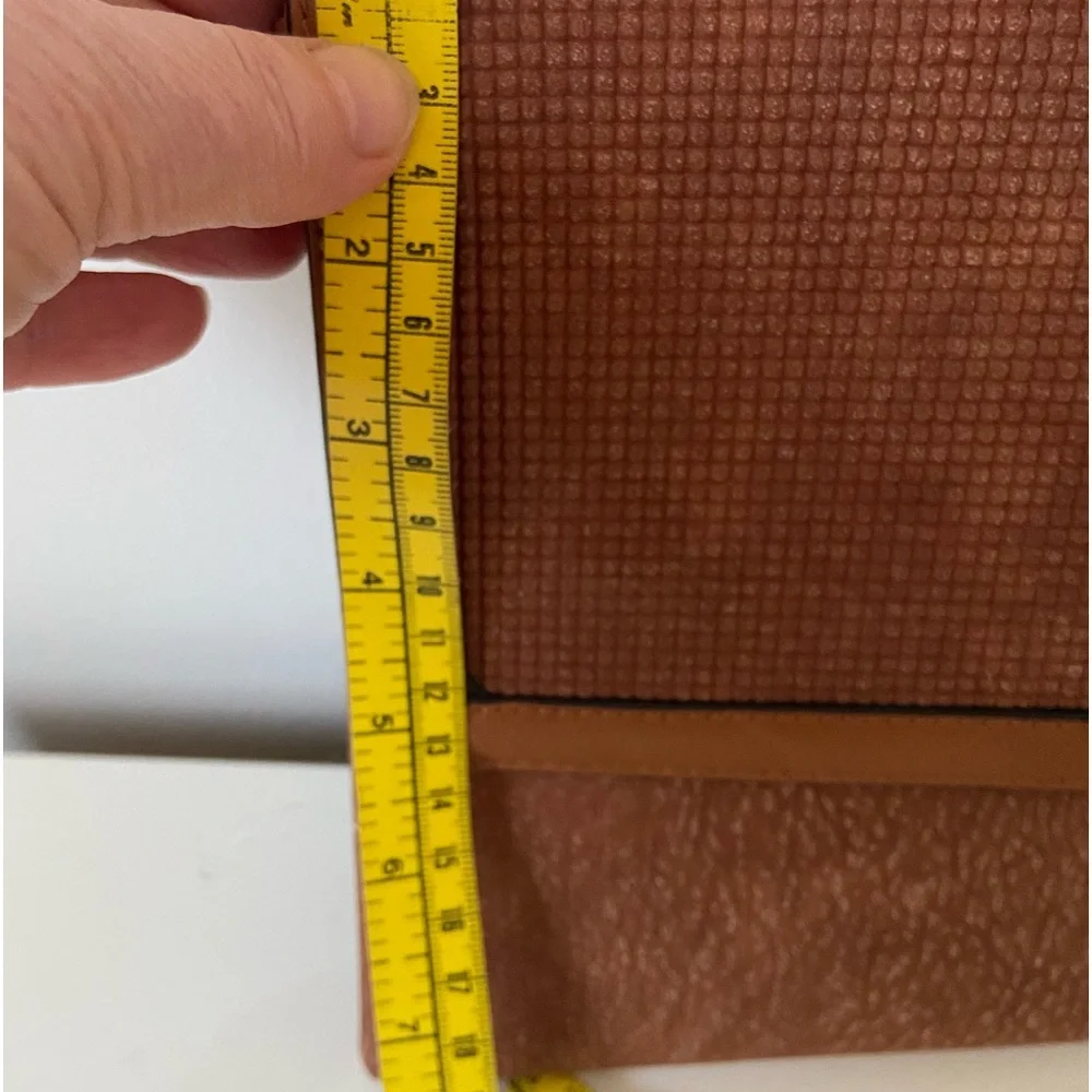 NWT  Dudlin Ladies Clutch/ Shoulder Bag Brown